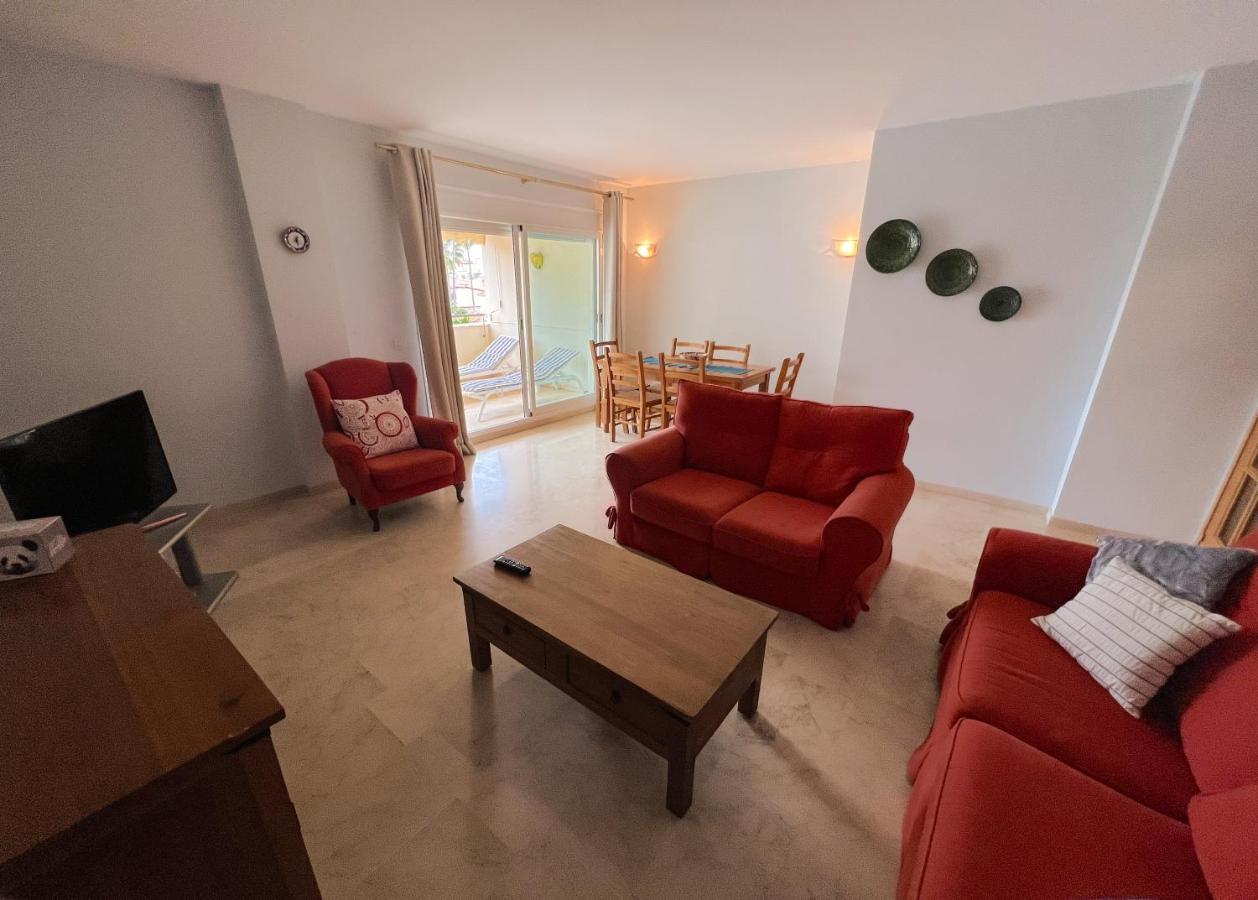 3 Bed Las Petunias, San Pedro Marbella Kültér fotó
